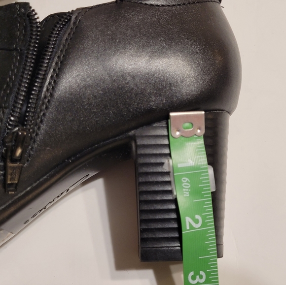 Clarks Bendables Women’s Black Leather Ankle Boots with Side Zipper US Size 9M - Picture 6 of 10